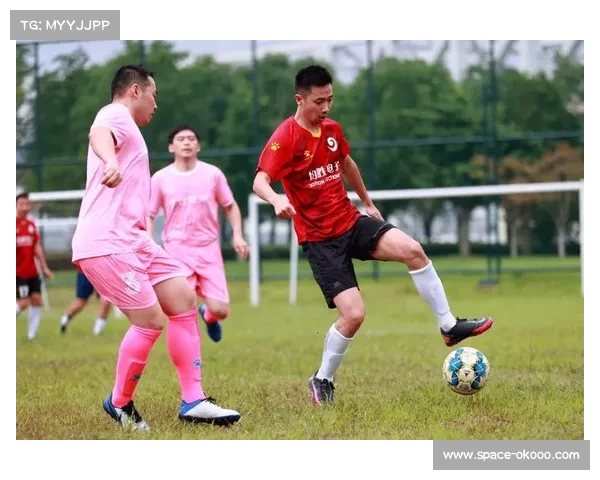 北滘足球嘉年华吸引数百家庭，草根足球热度攀升