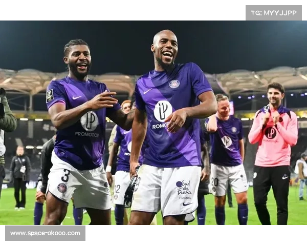 图卢兹2-2马赛，客场反击战术逼平强敌